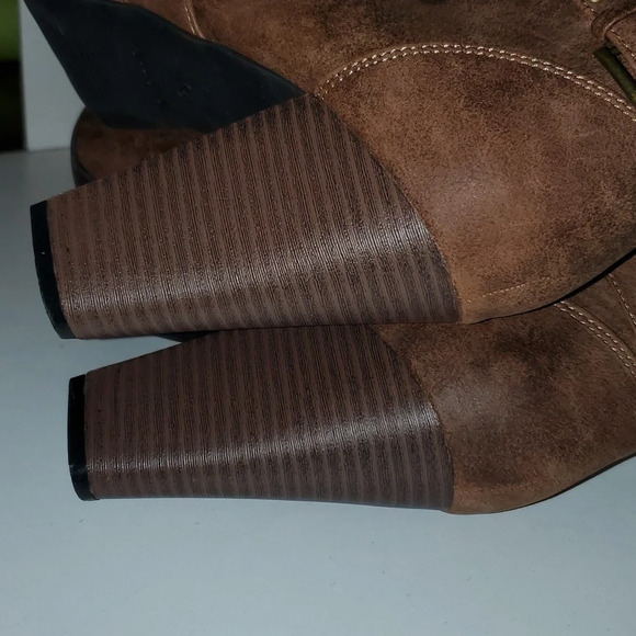 Hot Tomato Chunky Heel Lace Up Ankle Booties Size 9W - Picture 12 of 14